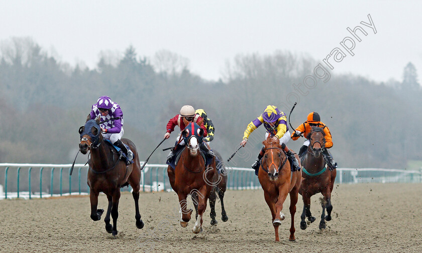 Motown-Mick-0001 
 MOTOWN MICK (right, Timmy Murphy) beats ROSEAU CITY (centre) and THE MUMS (left) inThe 32Red.com Nursery Lingfield 20 Dec 2017 - Pic Steven Cargill / Racingfotos.com