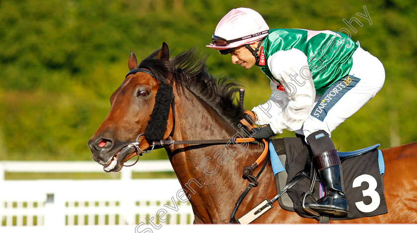 Sir-Oliver-0002 
 SIR OLIVER (Silvestre De Sousa) winner of The Ladies Day Handicap
Chelmsford 7 Jun 2022 - Pic Steven Cargill / Racingfotos.com