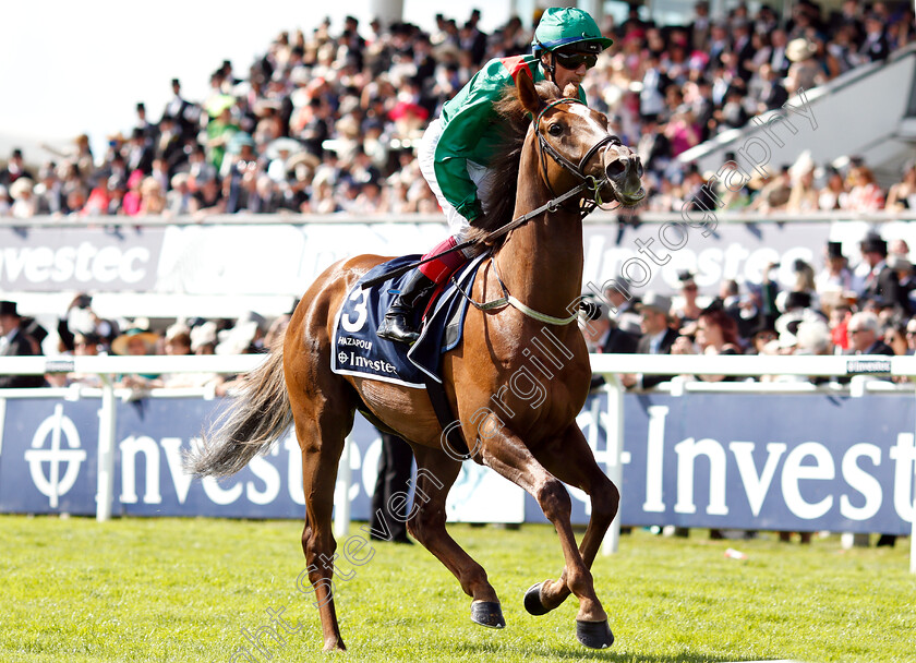 Hazapour-0001 
 HAZAPOUR (Frankie Dettori)
Epsom 2 Jun 2018 - Pic Steven Cargill / Racingfotos.com