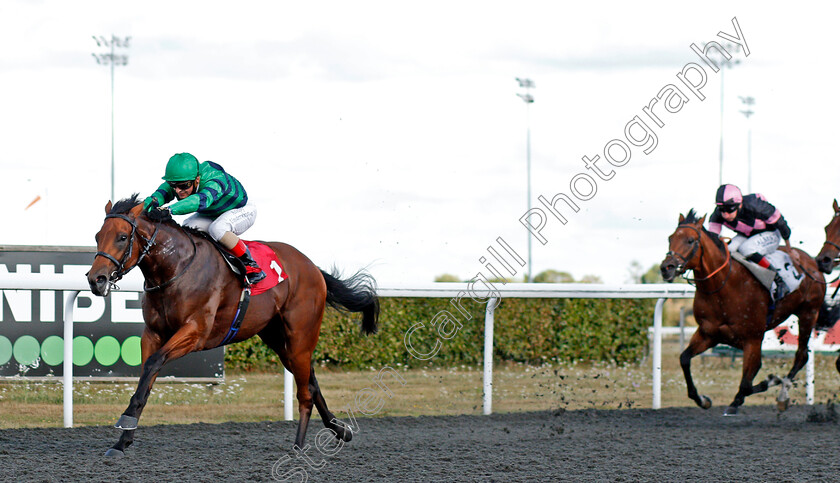 Atalis-Bay-0001 
 ATALIS BAY (Andrea Atzeni) wins The Unibet 3 Uniboosts A Day Nursery
Kempton 18 Aug 2020 - Pic Steven Cargill / Racingfotos.com