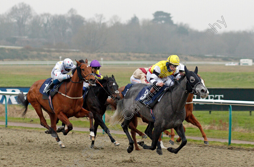 Nuble-0002 
 NUBLE (Christian Howarth) beats SEMSER (left) in The Betway Handicap
Lingfield 25 Jan 2022 - Pic Steven Cargill / Racingfotos.com