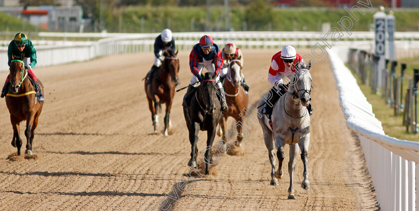 Duca-Di-Como-0006 
 DUCA DI COMO (Elione Chaves) wins The Tattersalls Nickes Minneslopning for the fifth time.
Bro Park, Sweden 17 Sep 2023 - Pic Steven Cargill / Racingfotos.com