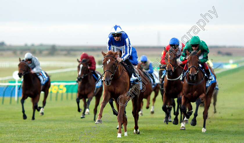 Queen-Power-0005 
 QUEEN POWER (centre, Harry Bentley) beats DUNEFLOWER (right) in The Godolphin Under Starters Orders Maiden Fillies Stakes Div2
Newmarket 12 Oct 2018 - Pic Steven Cargill / Racingfotos.com