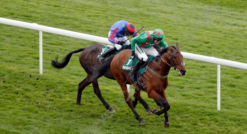 Balnaslow-0007 
 BALNASLOW (Derek O'Connor) wins The Randox Health Foxhunters Chase Aintree 12 Apr 2018 - Pic Steven Cargill / Racingfotos.com