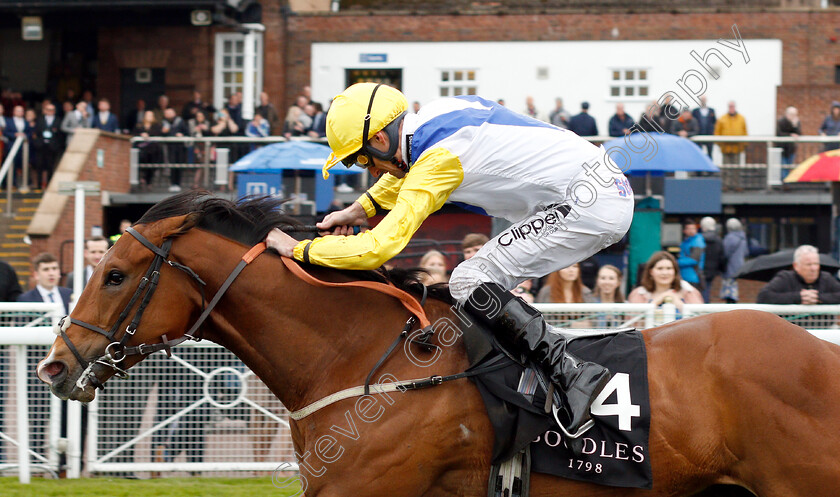 Leodis-Dream-0002 
 LEODIS DREAM (Daniel Tudhope) wins The Boodles Diamond Handicap
Chester 8 May 2019 - Pic Steven Cargill / Racingfotos.com