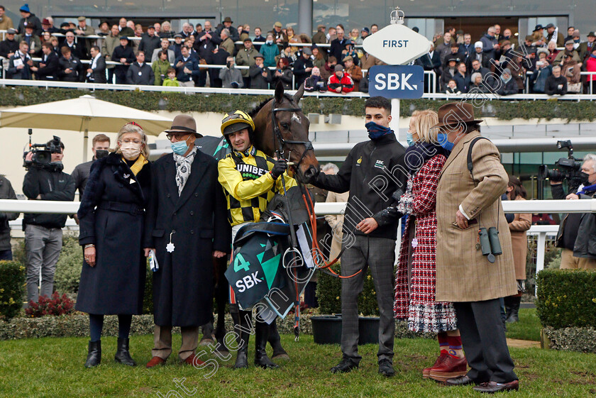 Shishkin-0029 
 SHISHKIN (Nico de Boinville) after The SBK Clarence House Chase
Ascot 22 Jan 2022 - Pic Steven Cargill / Racingfotos.com