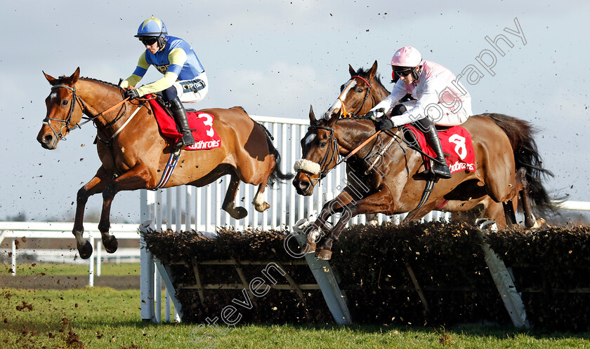 Tripoli-Flyer-0001 
 TRIPOLI FLYER (left, Jonathan Burke) beats STARCROSSED LOVER (right) in The Ladbrokes Dovecote Novices Hurdle
Kempton 22 Feb 2025 - Pic Steven Cargill / Racingfotos.com