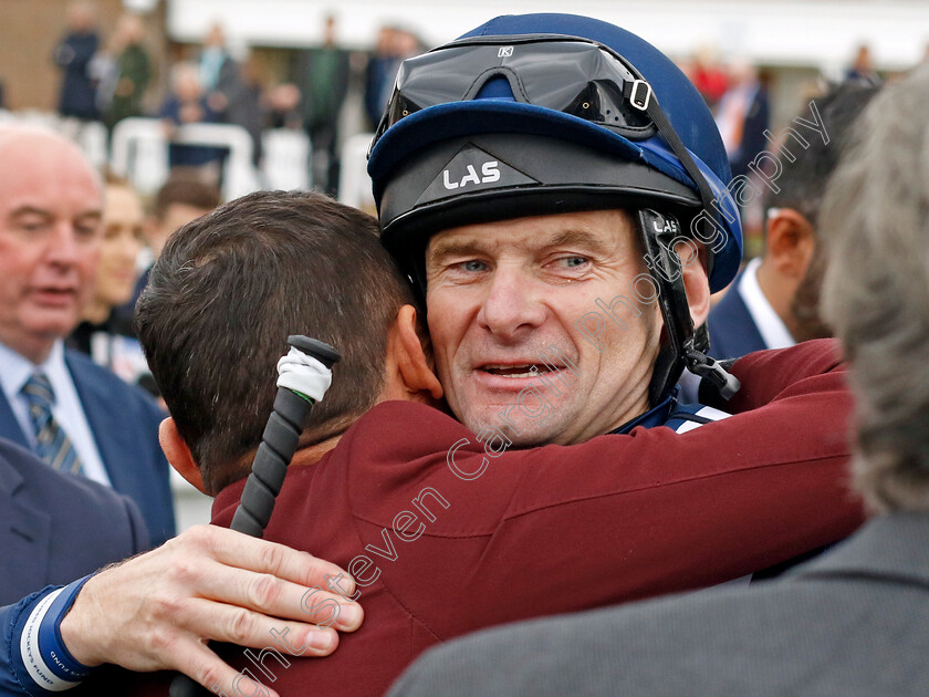 Havlin-0002 
 Robert Havlin is hugged by Frankie Dettori after his first Group 1 victory aboard COMMISSIONING in The bet365 Fillies Mile
Newmarket 7 Oct 2022 - Pic Steven Cargill / Racingfotos.com