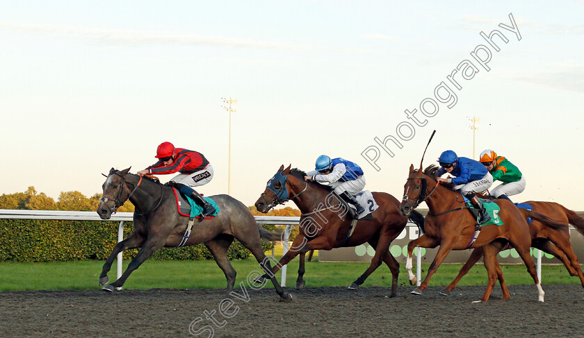 Graystone-0001 
 GRAYSTONE (Daniel Muscutt) beats RAFIOT (centre) and BASIC BEAUTY (right) in The Unibet 3 Uniboosts A Day Handicap
Kempton 6 Oct 2021 - Pic Steven Cargill / Racingfotos.com