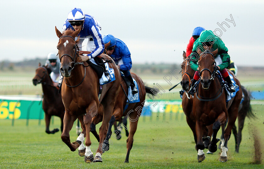 Queen-Power-0006 
 QUEEN POWER (left, Harry Bentley) beats DUNEFLOWER (right) in The Godolphin Under Starters Orders Maiden Fillies Stakes Div2
Newmarket 12 Oct 2018 - Pic Steven Cargill / Racingfotos.com