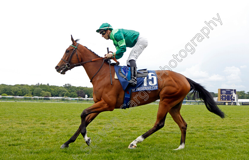 Louise-Proctor-0001 
 LOUISE PROCTOR (Cristian Demuro)
Longchamp 12 May 2024 - Pic Steven Cargill / Racingfotos.com