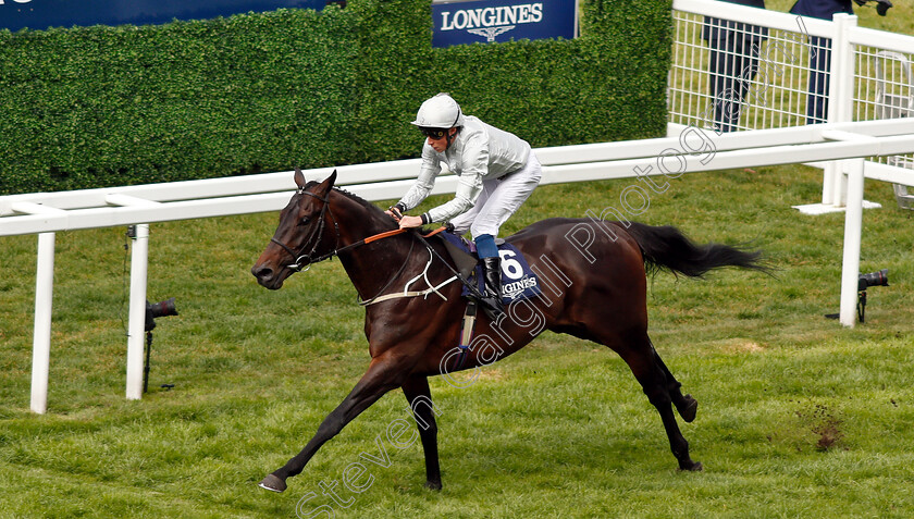 Dee-Ex-Bee-0007 
 DEE EX BEE (William Buick) wins The Longines Sagaro Stakes
Ascot 1 May 2019 - Pic Steven Cargill / Racingfotos.com