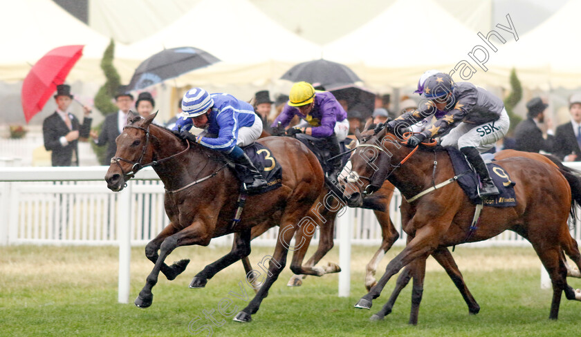 Stratum-0001 
 STRATUM (William Buick) beats RESHOUN (right) in The Queen Alexandra Stakes 
Royal Ascot 18 Jun 2022 - Pic Steven Cargill / Racingfotos.com