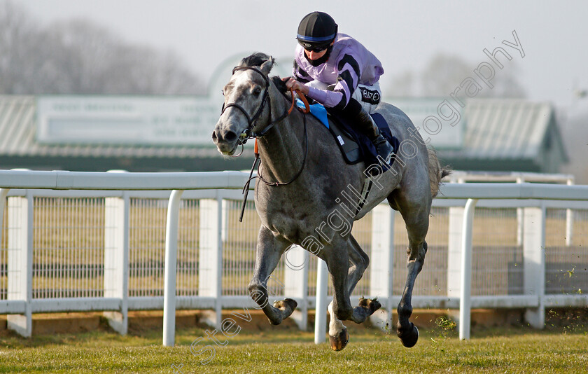 First-Folio-0006 
 FIRST FOLIO (Daniel Muscutt) wins The Quinncasino Handicap
Yarmouth 20 Apr 2021 - Pic Steven Cargill / Racingfotos.com