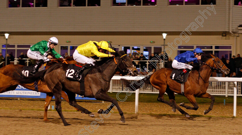 Al-Maysan-0004 
 AL MAYSAN (right, Adam Kirby) beats RIDESON (left) in The Book Tickets At chelmsfordcityracecourse.com Novice Stakes Div2
Chelmsford 2 Jan 2020 - Pic Steven Cargill / Racingfotos.com