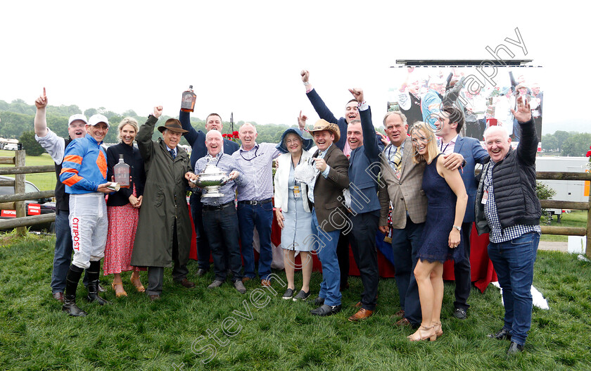 Markhan-0017 
 Presentation to Davy Russell, Gordon Elliott and owners of MARKHAN after The George Sloan & John Sloan Sr Maiden Hurdle
Percy Warner Park, Nashville Tennessee USA 11 May 2019 - Pic Steven Cargill / Racingfotos.com