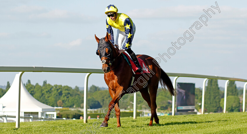 Magical-Mile-0001 
 MAGICAL MILE (James Doyle)
Sandown 25 May 2023 - Pic Steven Cargill / Racingfotos.com