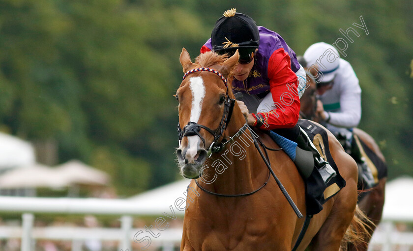 Rainbows-Edge-0003 
 RAINBOWS EDGE (Kieran Shoemark) wins The Long Shot Seltzer Spring Fillies Novice Stakes
Newmarket 28 Jun 2024 - Pic Steven Cargill / Racingfotos.com