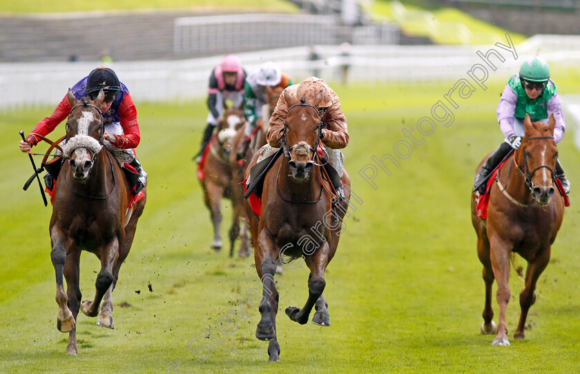 Nymphadora-0004 
 NYMPHADORA (centre, Oisin Murphy) beats KING'S LYNN (left) in The CAA Stellar Handicap
Chester 11 May 2023 - Pic Steven Cargill / Racingfotos.com