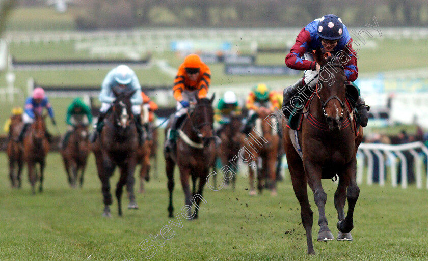 Paisley-Park-0003 
 PAISLEY PARK (Aidan Coleman) wins The galliardhomes.com Cleeve Hurdle
Cheltenham 26 Jan 2019 - Pic Steven Cargill / Racingfotos.com