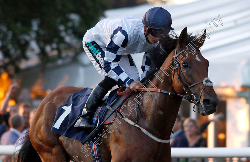 Summerghand-0006 
 SUMMERGHAND (Harry Bentley) wins The Fly London Southend Airport To Venice Handicap
Newmarket 10 Aug 2018 - Pic Steven Cargill / Racingfotos.com