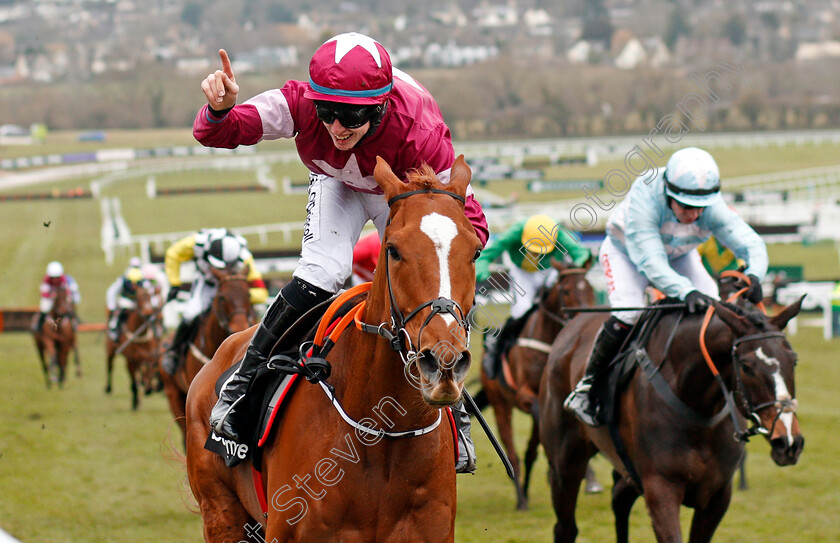 Samcro-0011 
 SAMCRO (Jack Kennedy) wins The Ballymore Novices Hurdle Cheltenham 14 Mar 2018 - Pic Steven Cargill / Racingfotos.com