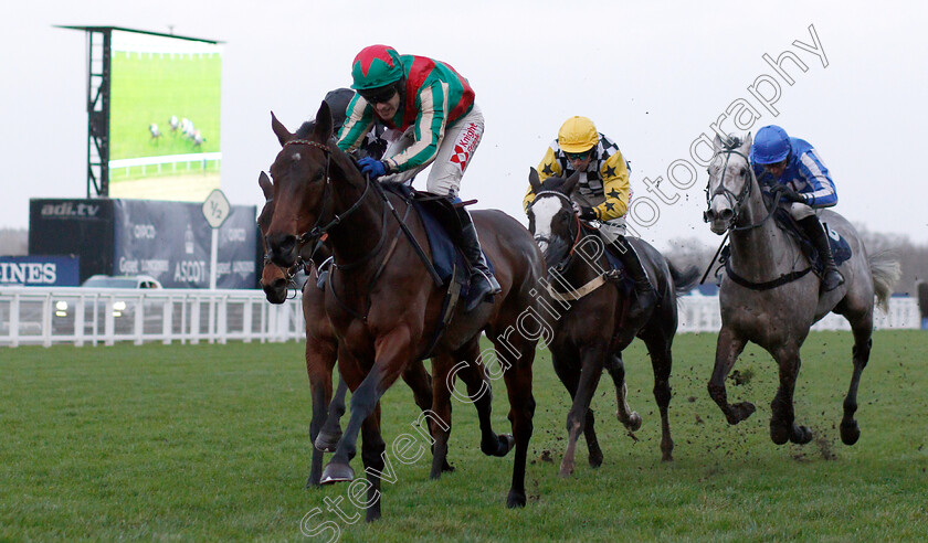 Eden-Du-Houx-0001 
 EDEN DU HOUX (Tom Scudamore) wins The St Andrews Holdings Championship Standard Open National Hunt Flat Race
Ascot 21 Dec 2018 - Pic Steven Cargill / Racingfotos.com