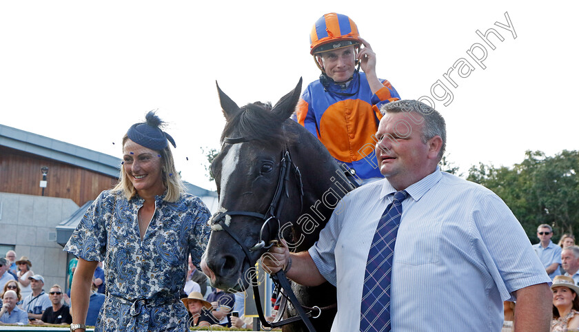 Auguste-Rodin-0009 
 AUGUSTE RODIN (Ryan Moore) after The Royal Bahrain Irish Champion Stakes
Leopardstown 9 Sep 2023 - Pic Steven Cargill / Racingfotos.com