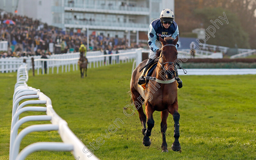 Edwardstone-0001 
 EDWARDSTONE (Tom Cannon)
Sandown 9 Dec 2023 - Pic Steven Cargill / Racingfotos.com