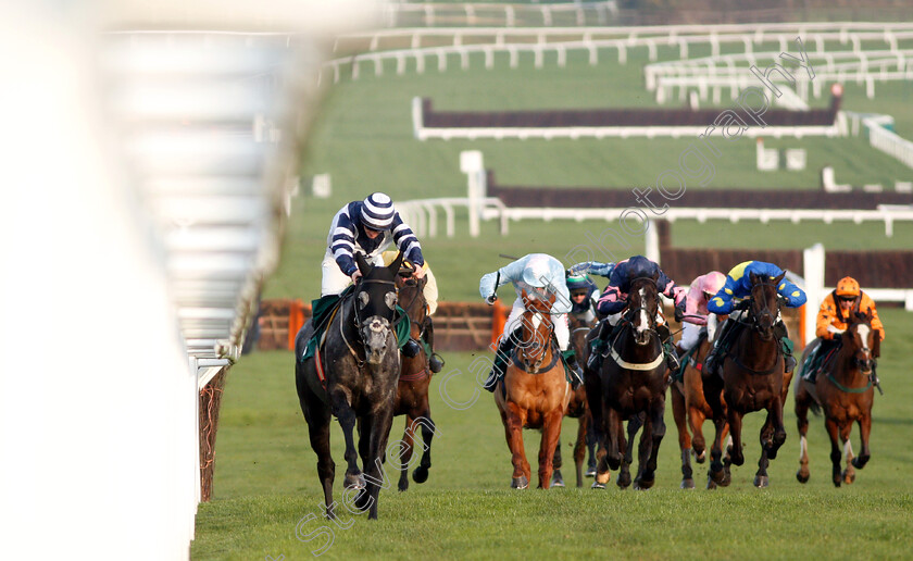 Al-Dancer-0001 
 AL DANCER (Sam Twiston-Davies) wins The Catesby Handicap Hurdle
Cheltenham 14 Dec 2018 - Pic Steven Cargill / Racingfotos.com