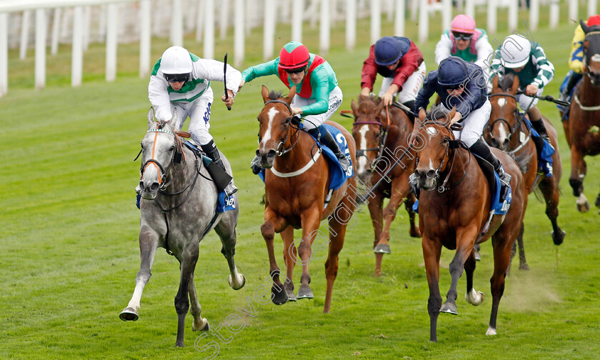 Alpinista-0005 
 ALPINISTA (Luke Morris) beats TUESDAY (right) in The Darley Yorkshire Oaks
York 18 Aug 2022 - Pic Steven Cargill / Racingfotos.com