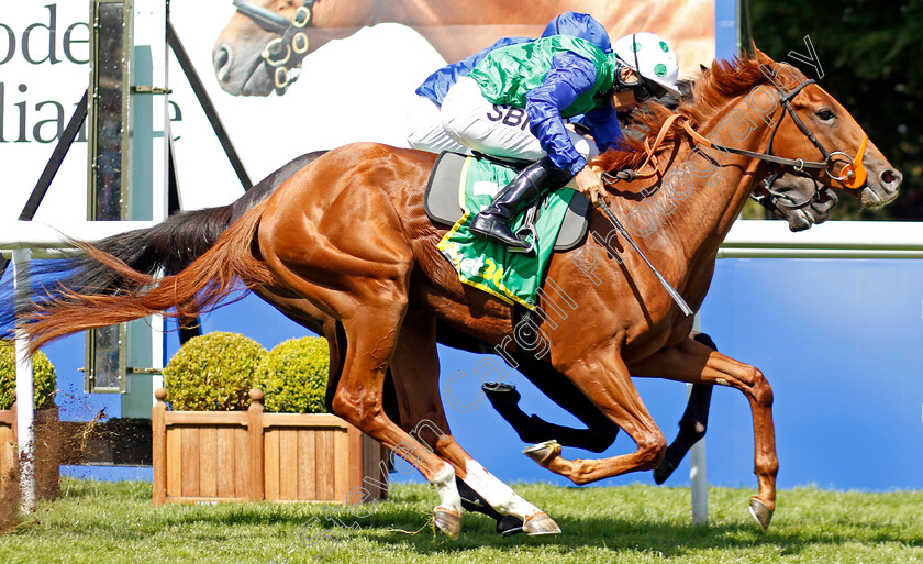 Isaac-Shelby-0007 
 ISAAC SHELBY (Sean Levey) wins The bet365 Superlative Stakes
Newmarket 9 Jul 2022 - Pic Steven Cargill / Racingfotos.com