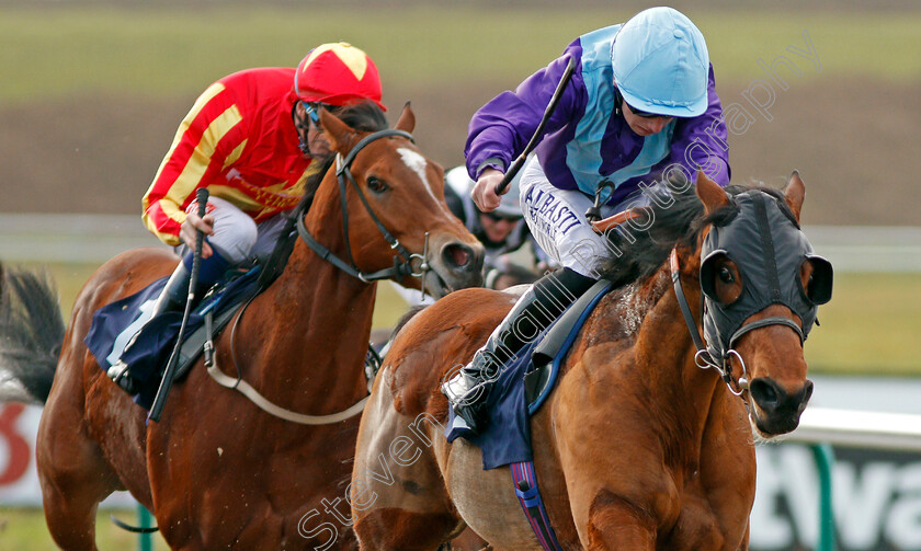 City-Gent-0004 
 CITY GENT (Oisin Murphy) wins The 32Red.com Nursery Lingfield 30 Dec 2017 - Pic Steven Cargill / Racingfotos.com