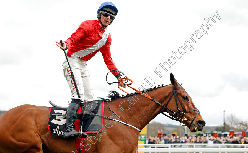 Envoi-Allen-0006 
 ENVOI ALLEN (Davy Russell) wins The Ballymore Novices Hurdle
Cheltenham 11 Mar 2020 - Pic Steven Cargill / Racingfotos.com