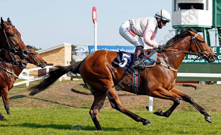 Minsky-0004 
 MINSKY (Hollie Doyle) wins The British Stallion Studs EBF Novice Stakes
Yarmouth 15 Sep 2020 - Pic Steven Cargill / Racingfotos.com