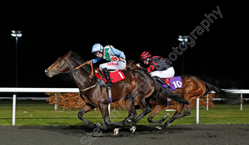 Sir-Hamilton-0004 
 SIR HAMILTON (Luke Morris) wins The 32Red On The App Store Novice Stakes Div2 Kempton 10 Jan 2018 - Pic Steven Cargill / Racingfotos.com