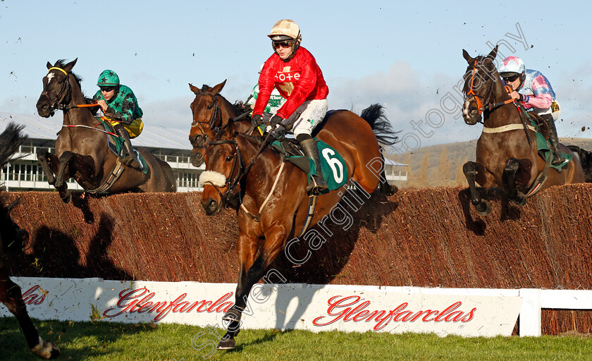 Molly-Carew-0002 
 MOLLY CAREW (Jonjo O'Neill)
Cheltenham 10 Dec 2021 - Pic Steven Cargill / Racingfotos.com