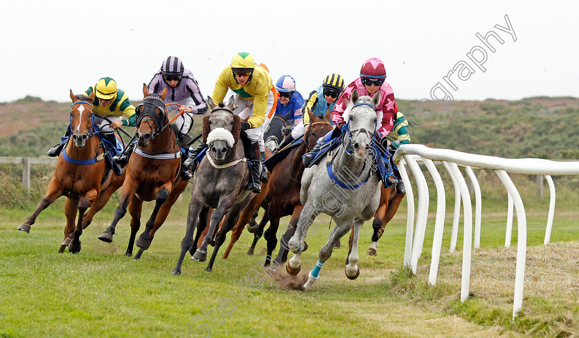 Honcho-0001 
 HONCHO (Victoria Malzard) leads the field around the home turn
Les Landes Jersey 26 Aug 2019 - Pic Steven Cargill / Racingfotos.com