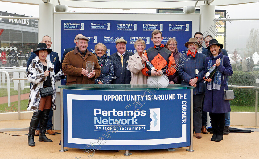 Tobefair-0005 
 Presentation to the Down The Quay Club, Debra Hamer and Tom Bellamy for The Pertemps Network Handicap Hurdle won by TOBEFAIR
Cheltenham 26 Oct 2019 - Pic Steven Cargill / Racingfotos.com