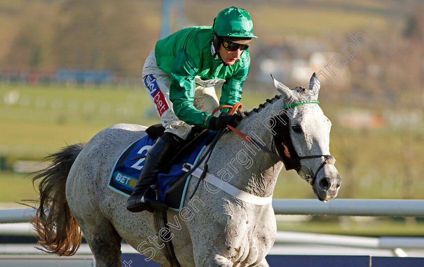 Vyta-Du-Roc-0006 
 VYTA DU ROC (Daryl Jacob) wins The Watch Live Racing On BetBright.com Handicap Chase Cheltenham 1 Jan 2018 - Pic Steven Cargill / Racingfotos.com