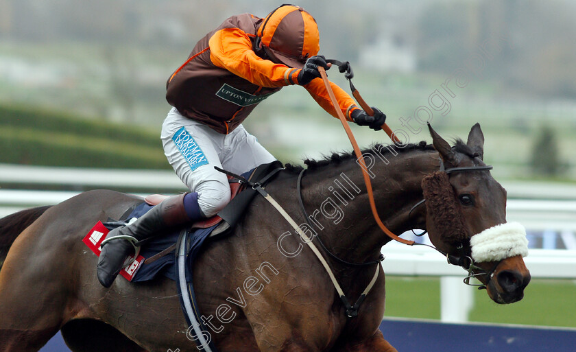 The-Young-Master-0005 
 THE YOUNG MASTER (Sam Waley-Cohen) wins The Markel Insurance Amateur Riders Handicap Chase
Cheltenham 16 Nov 2018 - Pic Steven Cargill / Racingfotos.com