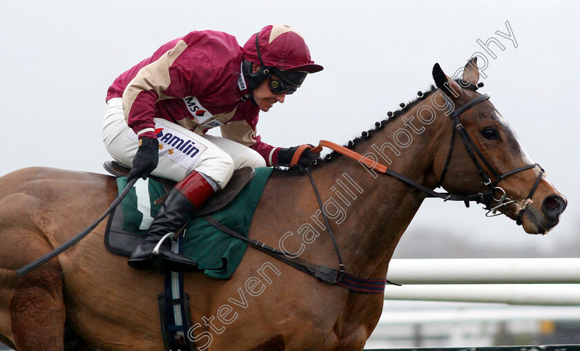 Ozzie-The-Oscar-0007 
 OZZIE THE OSCAR (Richard Johnson) wins The Cheltenham Club Handicap Chase
Cheltenham 15 Dec 2018 - Pic Steven Cargill / Racingfotos.com