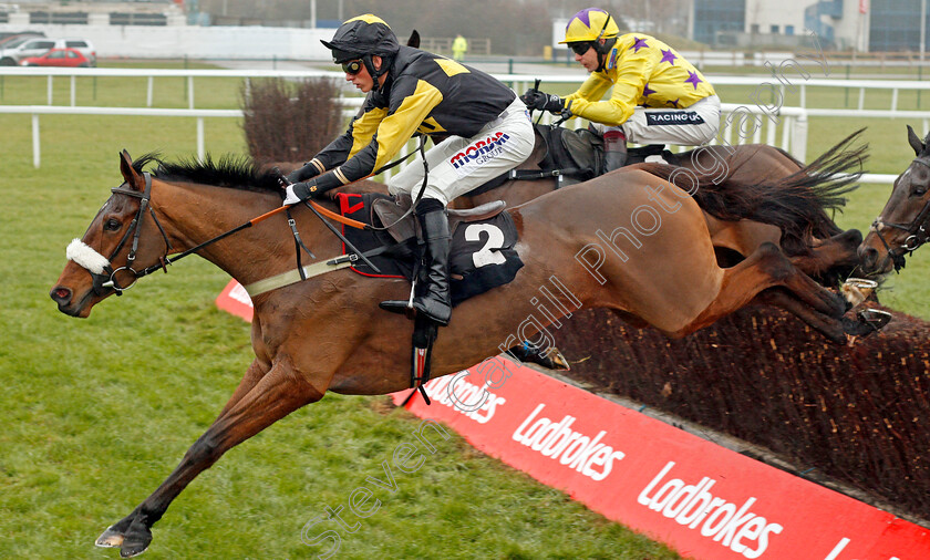 Elegant-Escape-0002 
 ELEGANT ESCAPE (Harry Cobden) wins The Ladbrokes John Francome Novices Chase Newbury 2 Dec 2017 - Pic Steven Cargill / Racingfotos.com