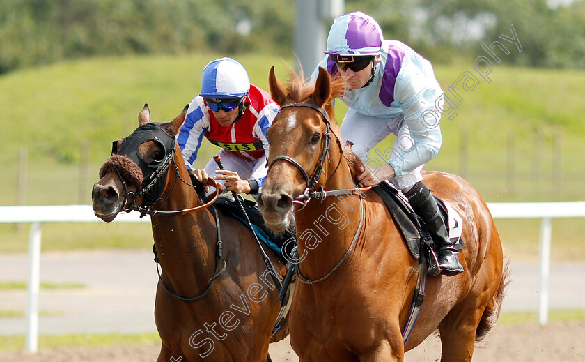 Courtside-0002 
 COURTSIDE (right, Jamie Spencer) beats LADY ALAVESA (left) in The Bet totequadpot At totesport.com Handicap
Chelmsford 13 Jun 2018 - Pic Steven Cargill / Racingfotos.com