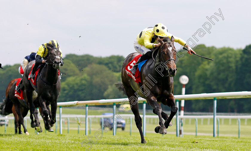 Inisherin-0004 
 INISHERIN (Tom Eaves) wins The Betfred Sandy Lane Stakes
Haydock 25 May 2024 - Pic Steven Cargill / Racingfotos.com