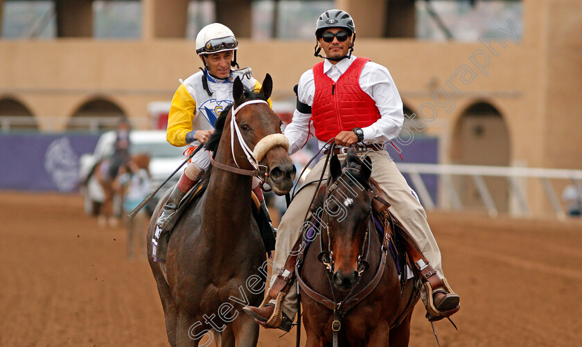 Forever-Unbridled-0010 
 FOREVER UNBRIDLED (John Velazquez) after The Breeders' Cup Distaff, Del Mar USA 3 Nov 2017 - Pic Steven Cargill / Racingfotos.com