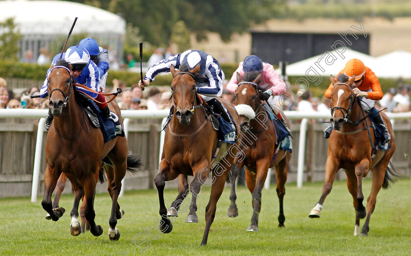 Immortal-Beauty-0003 
 IMMORTAL BEAUTY (centre, Rossa Ryan) beats QUEEN OF DEAUVILLE (left) in The British Stallion Studs EBF Fillies Nursery 
Newmarket 30 Jul 2022 - Pic Steven Cargill / Racingfotos.com