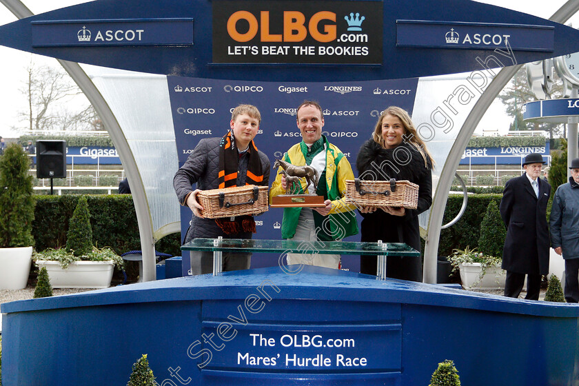 Magic-Of-Light-0012 
 Presentation to Kate Harrington and Robbie Power for The OLBG.com Mares Hurdle won by MAGIC OF LIGHT
Ascot 19 Jan 2019 - Pic Steven Cargill / Racingfotos.com