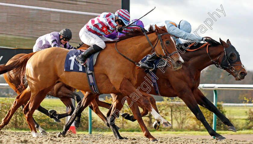 Keep-Right-On-0002 
 KEEP RIGHT ON (farside, Sean Levey) beats RAINBOW MIRAGE (nearside) in The Mansionbet Proud Partners Of The AWC Handicap
Lingfield 1 Dec 2021 - Pic Steven Cargill / Racingfotos.com