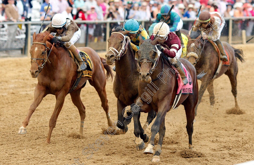 Tenfold-0005 
 TENFOLD (right, Ricardo Santana) beats FLAMEAWAY (centre) and CORDMAKER (left) in The Pimlico Special
Pimlico, Baltimore USA, 17 May 2019 - Pic Steven Cargill / Racingfotos/com